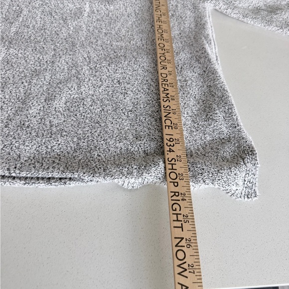 TNA Women's V-Neck Gray Sweater - Picture 10 of 12